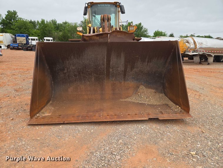 image for item YA2777 Volvo L180E wheel loader