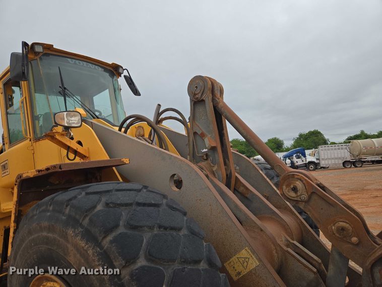 image for item YA2777 Volvo L180E wheel loader