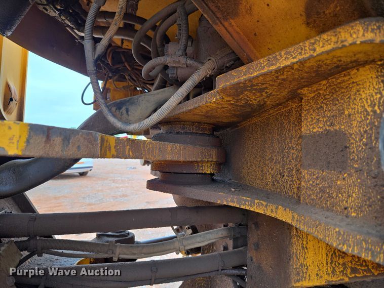 image for item YA2777 Volvo L180E wheel loader