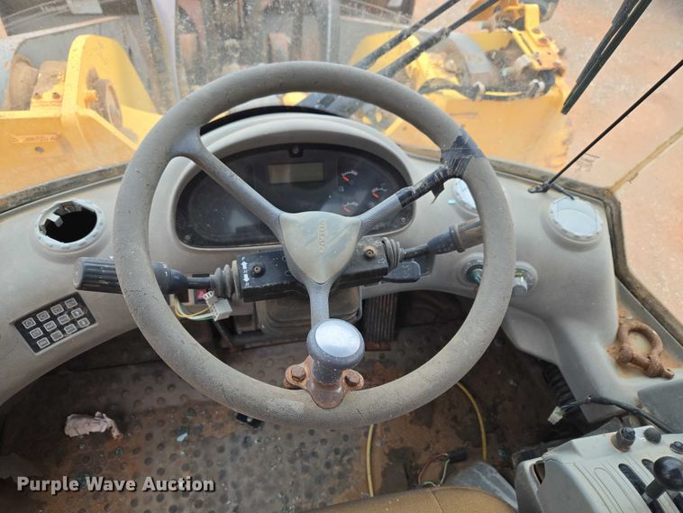 image for item YA2777 Volvo L180E wheel loader