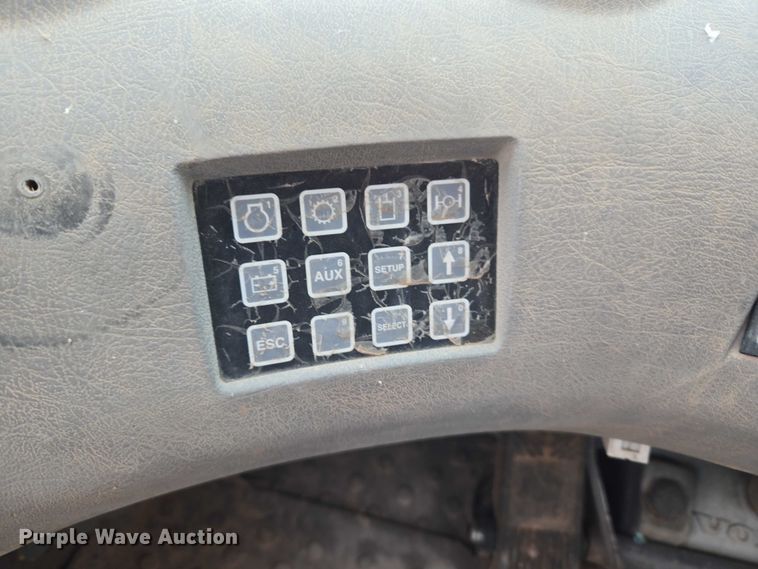 image for item YA2777 Volvo L180E wheel loader
