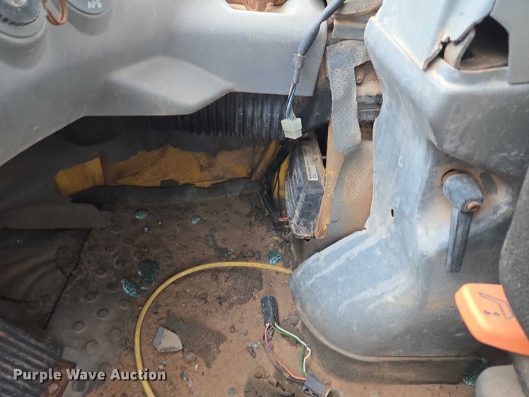 image for item YA2777 Volvo L180E wheel loader