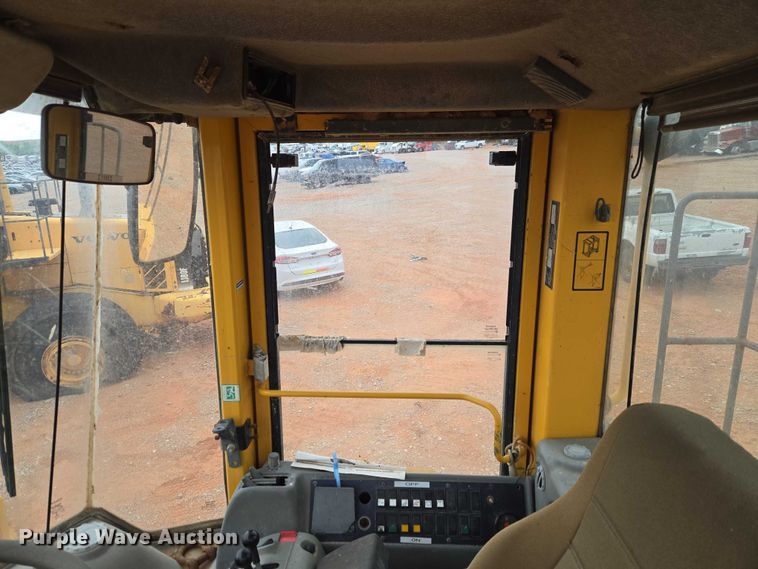image for item YA2777 Volvo L180E wheel loader