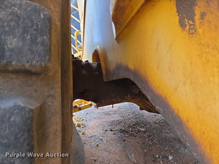 image for item YA2777 Volvo L180E wheel loader