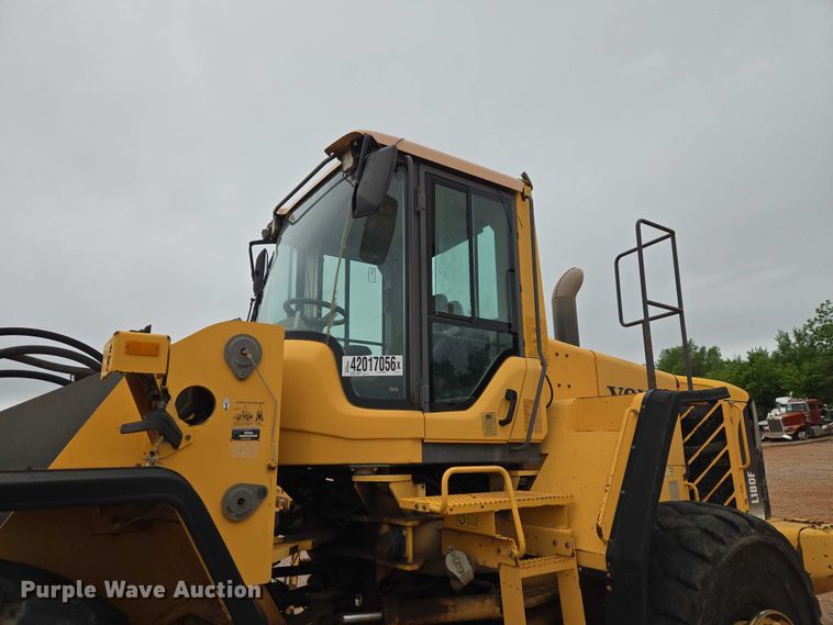 image for item YA2778 2009 Volvo L180F wheel loader