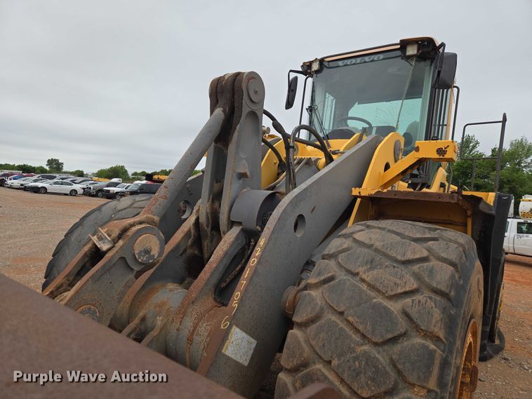 image for item YA2778 2009 Volvo L180F wheel loader