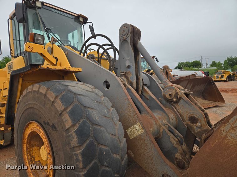image for item YA2778 2009 Volvo L180F wheel loader