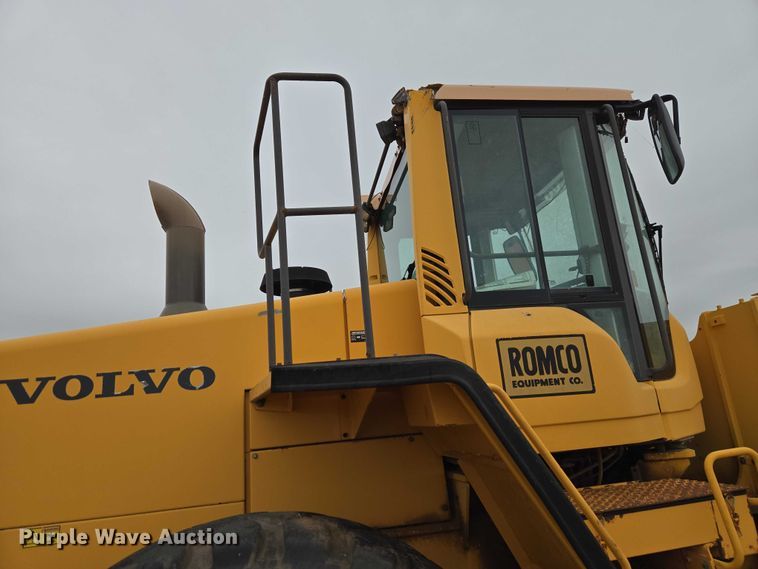 image for item YA2778 2009 Volvo L180F wheel loader
