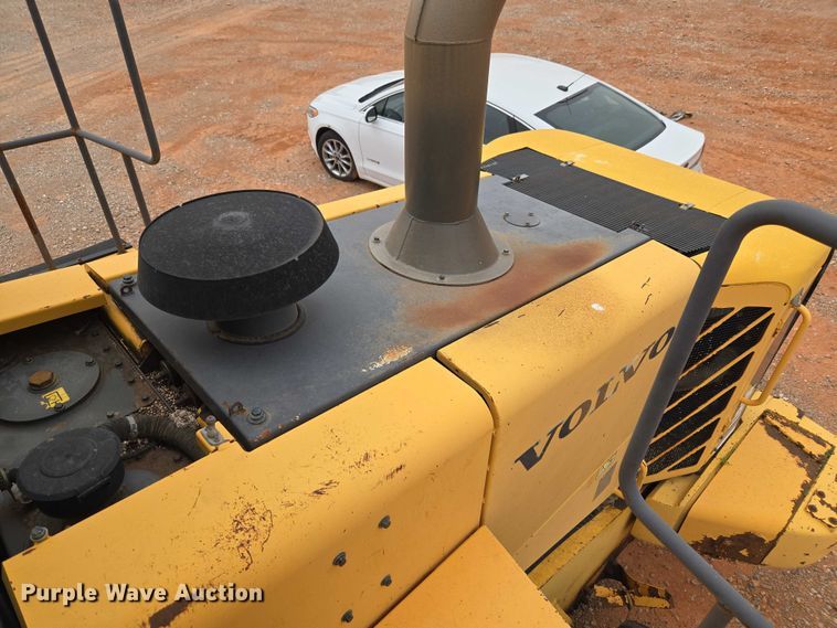 image for item YA2778 2009 Volvo L180F wheel loader
