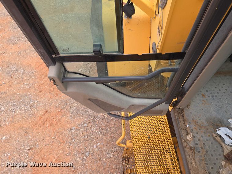 image for item YA2778 2009 Volvo L180F wheel loader
