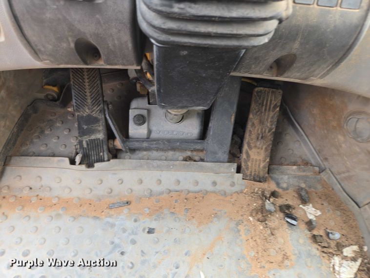 image for item YA2778 2009 Volvo L180F wheel loader