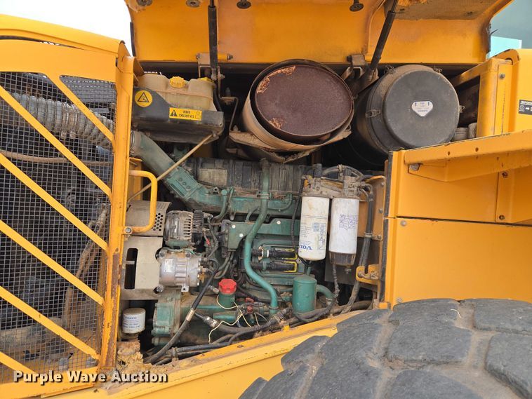 image for item YA2778 2009 Volvo L180F wheel loader