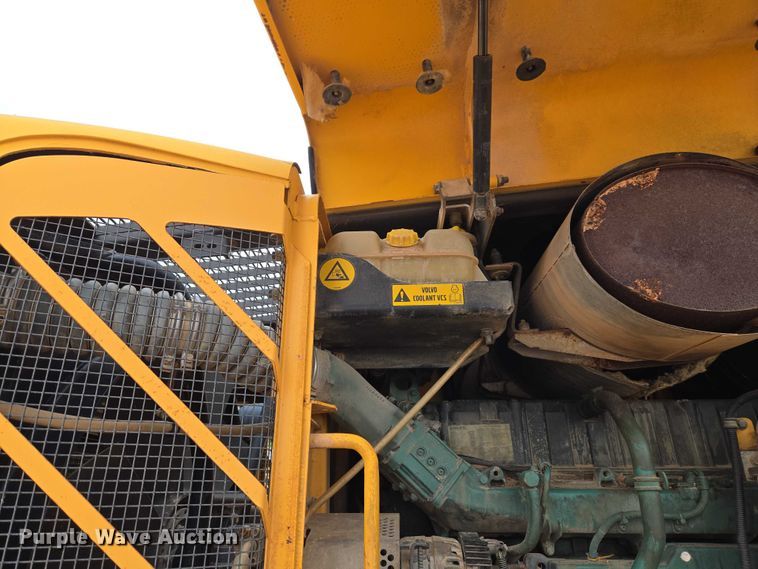 image for item YA2778 2009 Volvo L180F wheel loader