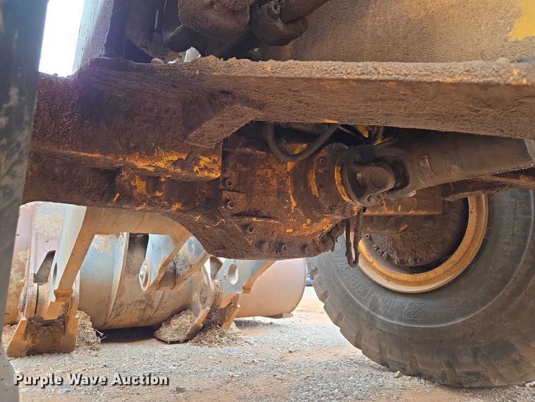 image for item YA2778 2009 Volvo L180F wheel loader