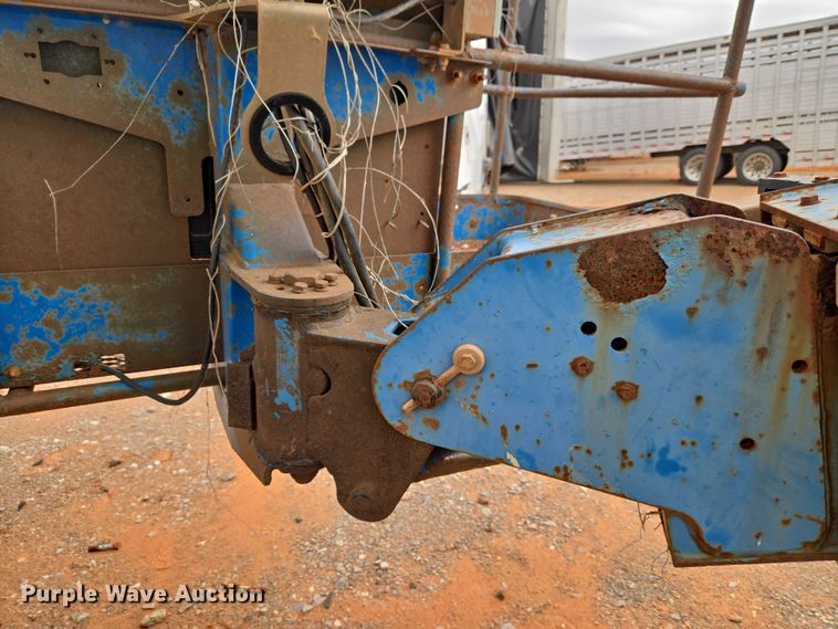 image for item YA2782 2005 Genie S-60 boom lift