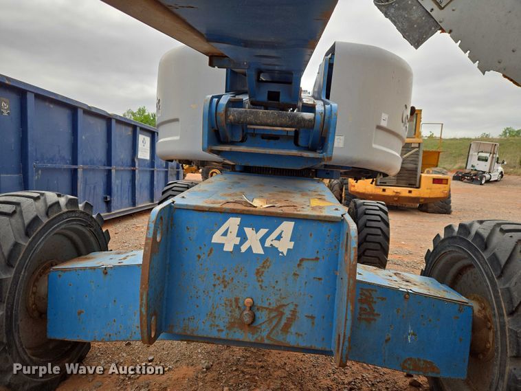 image for item YA2782 2005 Genie S-60 boom lift