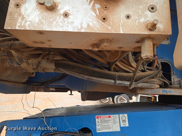 image for item YA2782 2005 Genie S-60 boom lift