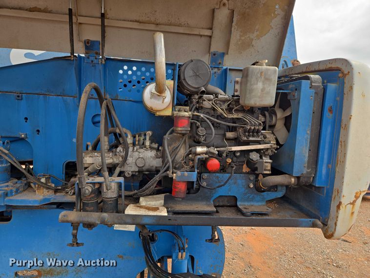 image for item YA2782 2005 Genie S-60 boom lift