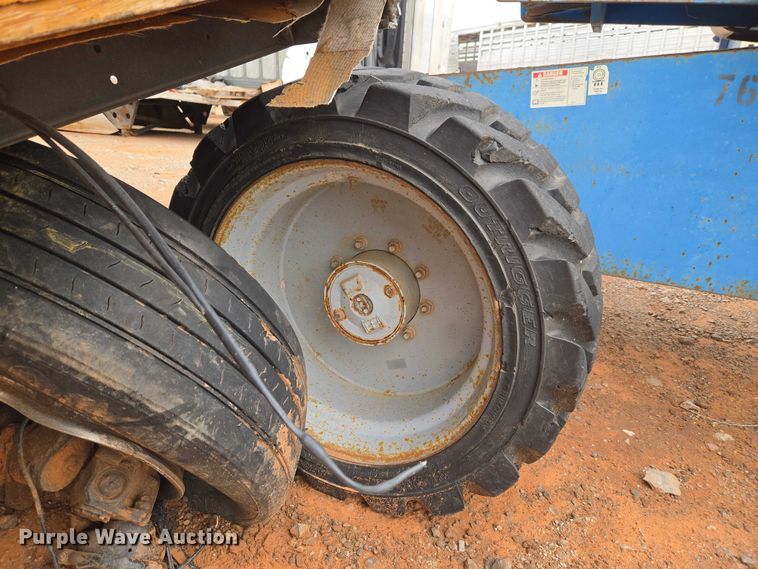 image for item YA2782 2005 Genie S-60 boom lift