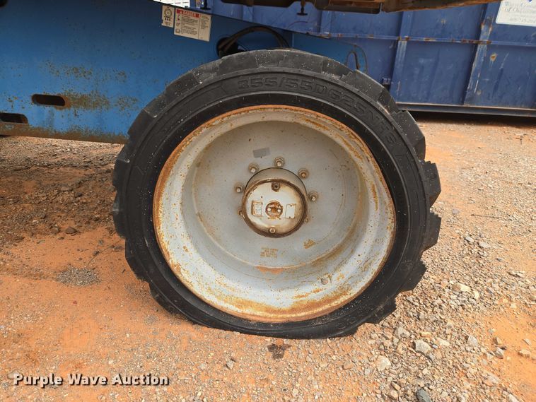 image for item YA2782 2005 Genie S-60 boom lift