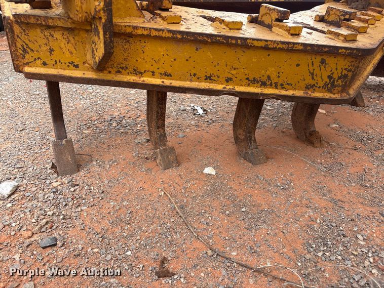 image for item YA2783 1972 Caterpillar 12F rigid frame motor grader