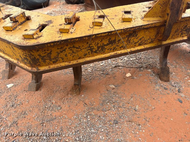 image for item YA2783 1972 Caterpillar 12F rigid frame motor grader