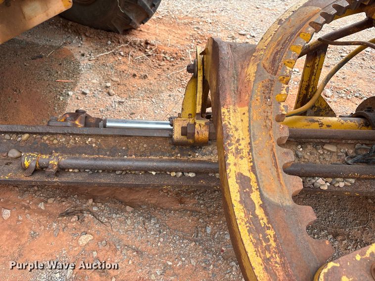 image for item YA2783 1972 Caterpillar 12F rigid frame motor grader