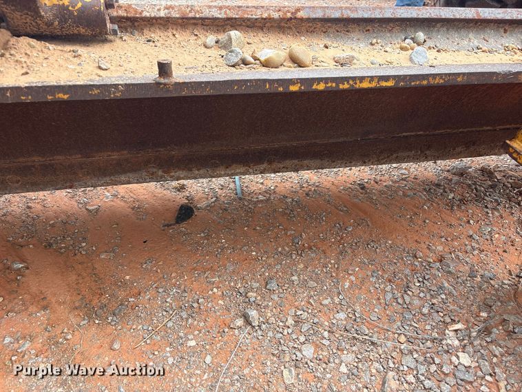 image for item YA2783 1972 Caterpillar 12F rigid frame motor grader