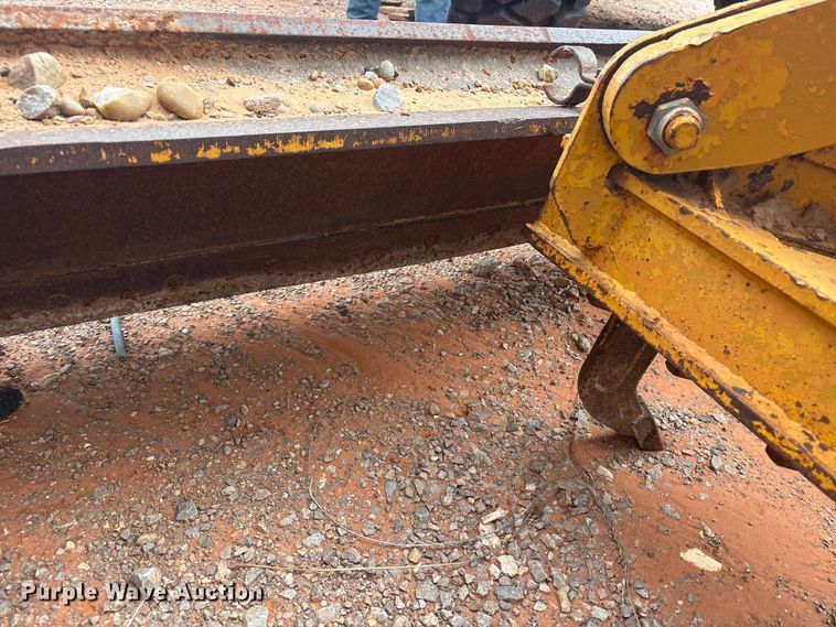 image for item YA2783 1972 Caterpillar 12F rigid frame motor grader