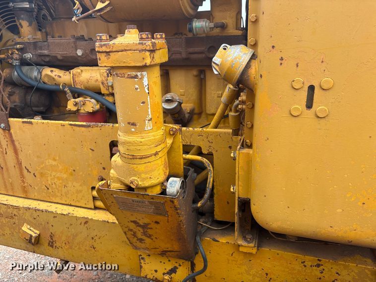 image for item YA2783 1972 Caterpillar 12F rigid frame motor grader
