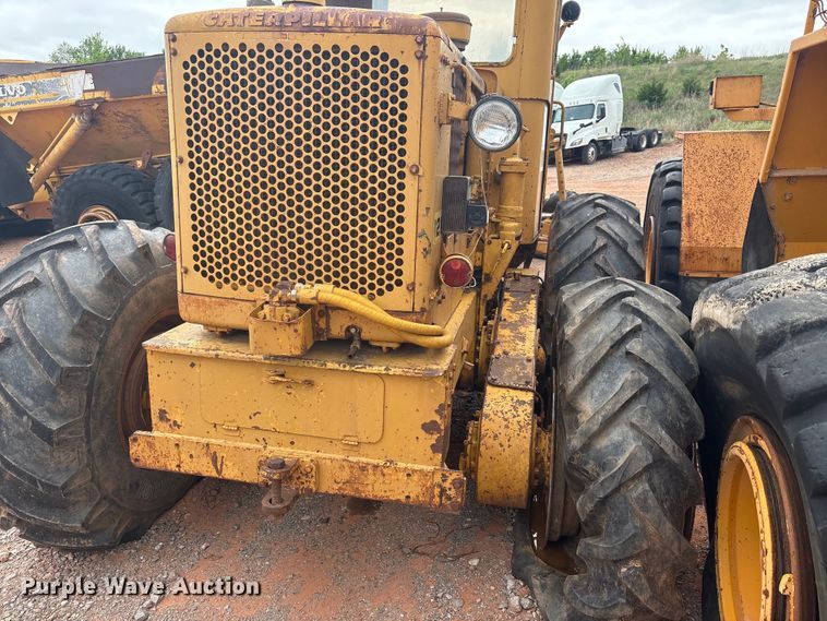 image for item YA2783 1972 Caterpillar 12F rigid frame motor grader