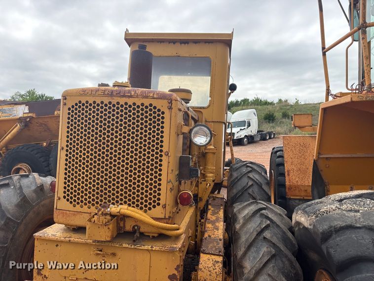 image for item YA2783 1972 Caterpillar 12F rigid frame motor grader