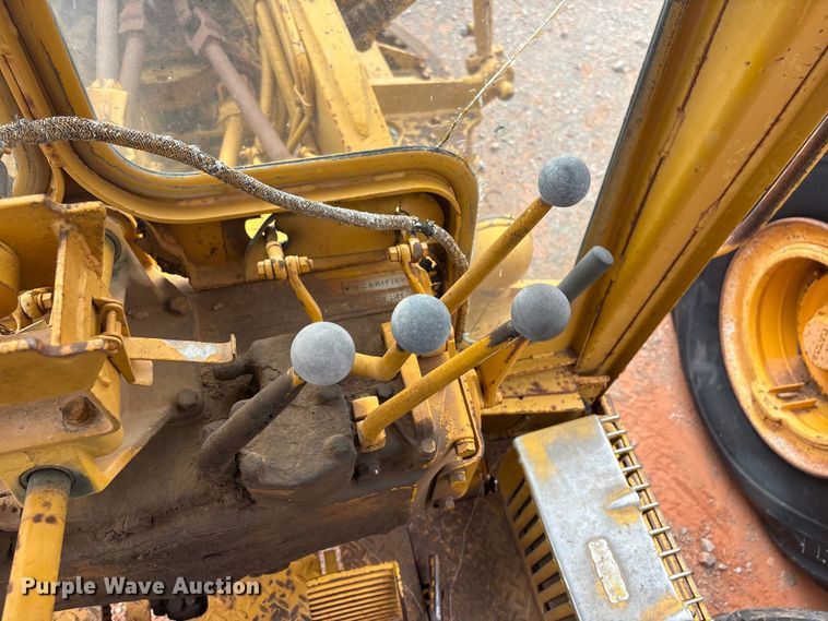 image for item YA2783 1972 Caterpillar 12F rigid frame motor grader
