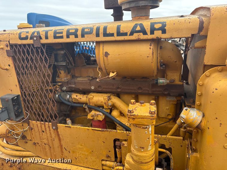 image for item YA2783 1972 Caterpillar 12F rigid frame motor grader