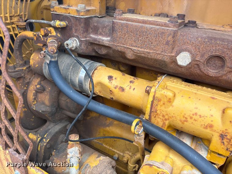 image for item YA2783 1972 Caterpillar 12F rigid frame motor grader