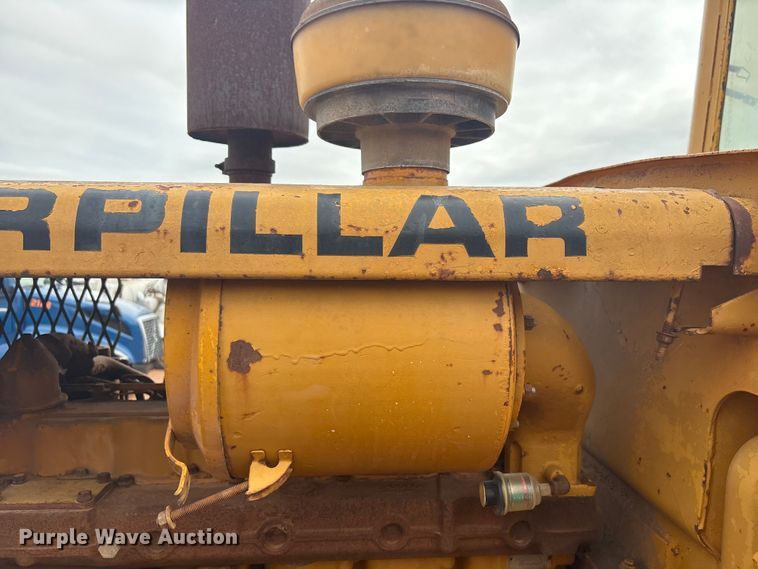 image for item YA2783 1972 Caterpillar 12F rigid frame motor grader