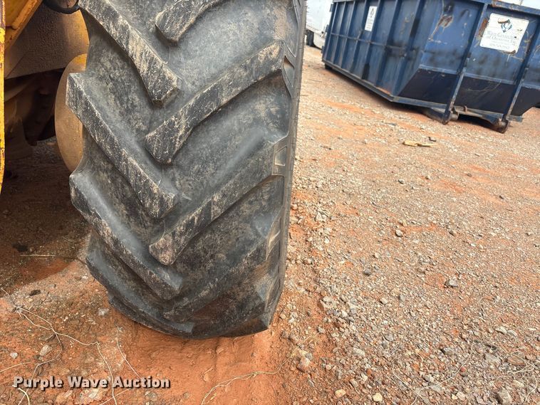 image for item YA2783 1972 Caterpillar 12F rigid frame motor grader