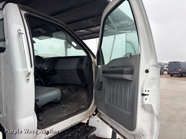 image for item YA2805 2015 Ford F750 Super Duty forestry bucket truck