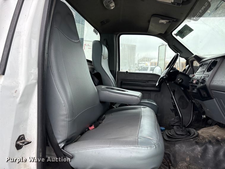 image for item YA2805 2015 Ford F750 Super Duty forestry bucket truck