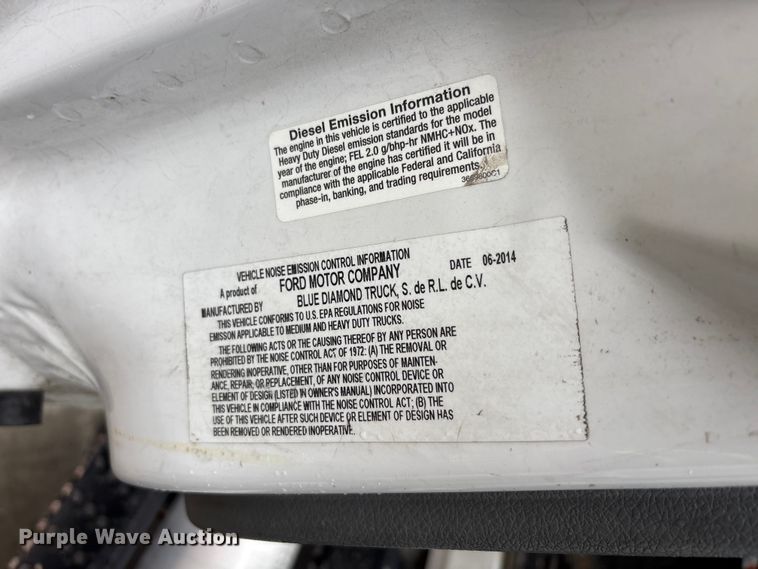 image for item YA2805 2015 Ford F750 Super Duty forestry bucket truck