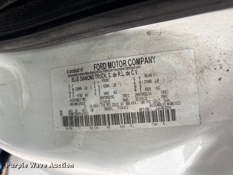 image for item YA2805 2015 Ford F750 Super Duty forestry bucket truck