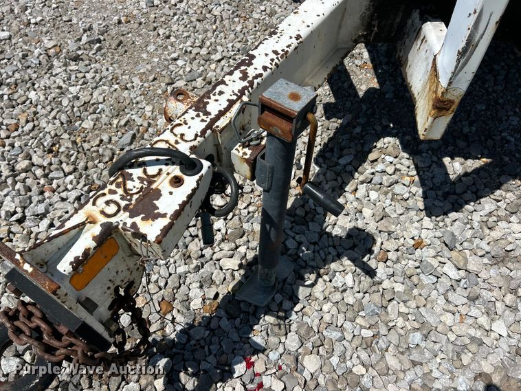 image for item YA2838 2006 Bandit 200 wood chipper