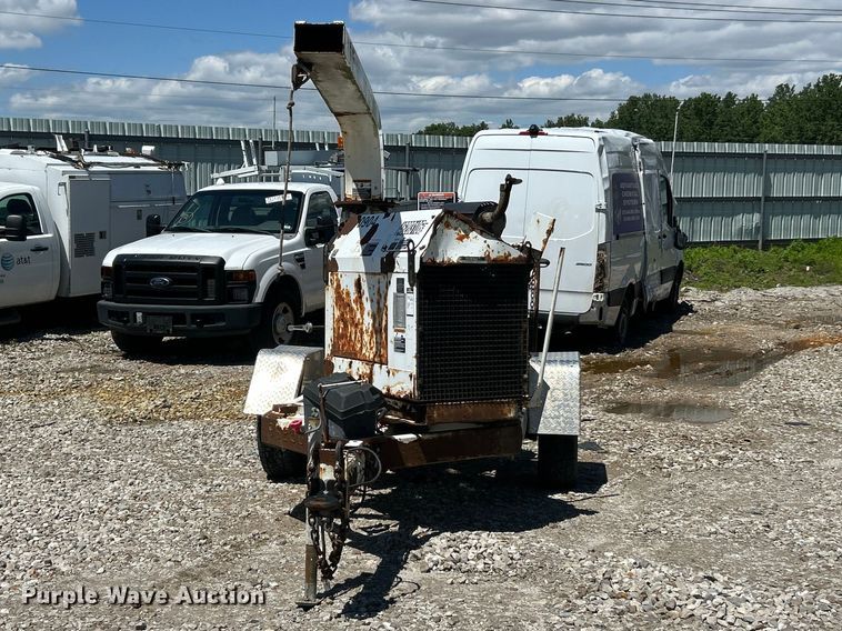 image for item YA2840 2009 Altec DC1217 wood chipper