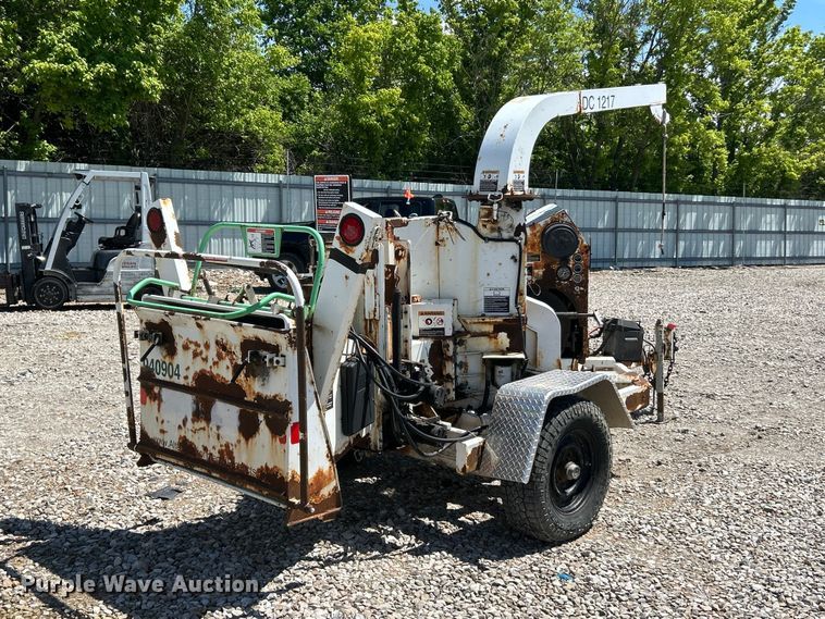 image for item YA2840 2009 Altec DC1217 wood chipper