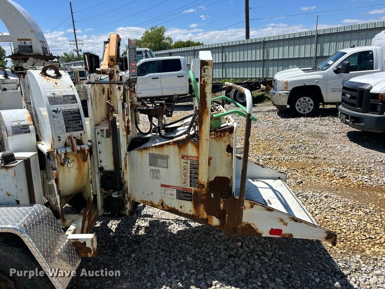 image for item YA2840 2009 Altec DC1217 wood chipper