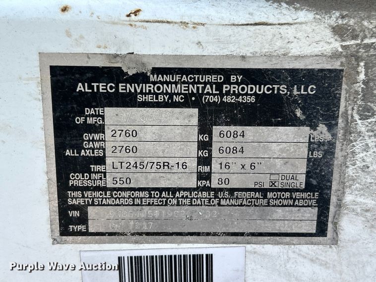 image for item YA2840 2009 Altec DC1217 wood chipper