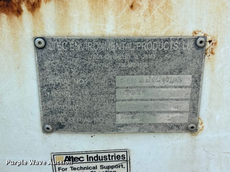 image for item YA2840 2009 Altec DC1217 wood chipper