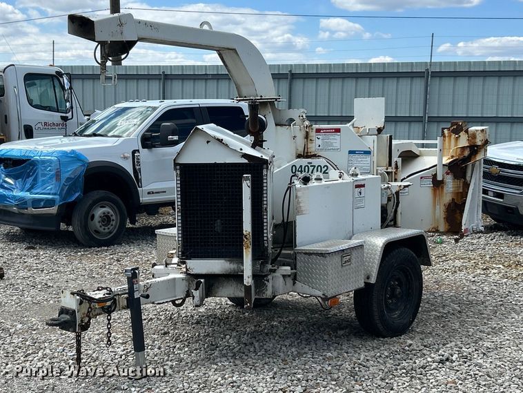 image for item YA2841 2007 Bandit 200 wood chipper