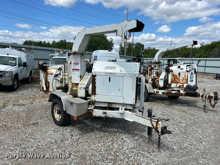 image for item YA2841 2007 Bandit 200 wood chipper