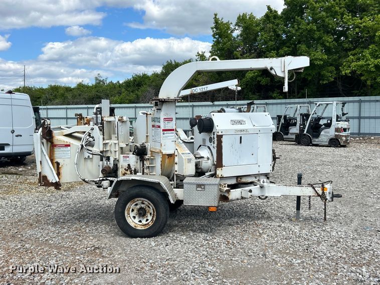 image for item YA2841 2007 Bandit 200 wood chipper